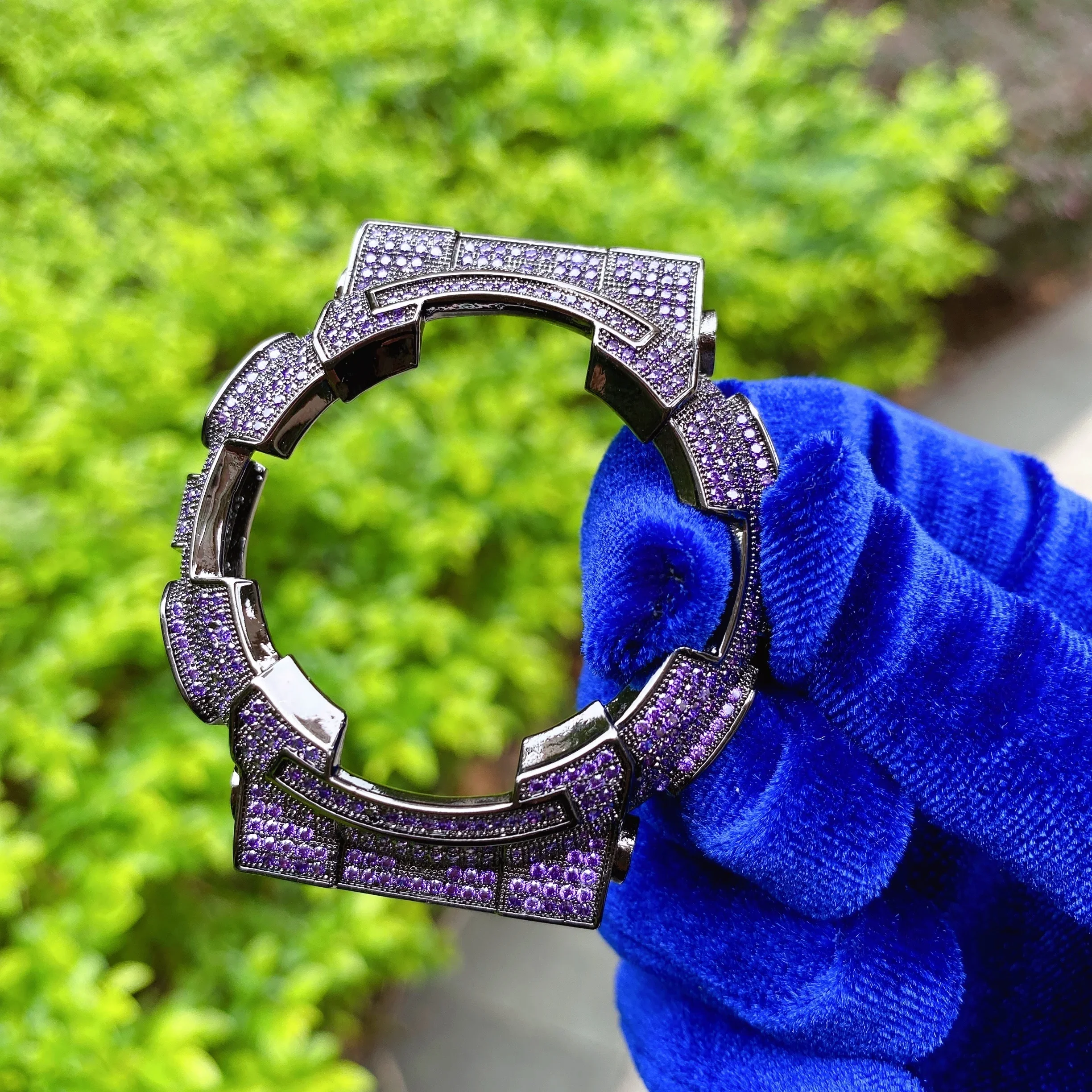 hot sale iced out black gold plating purple diamond dw6900 watch bezel iced
hot sale iced out black gold plating purple diamond dw6900 watch bezel iced