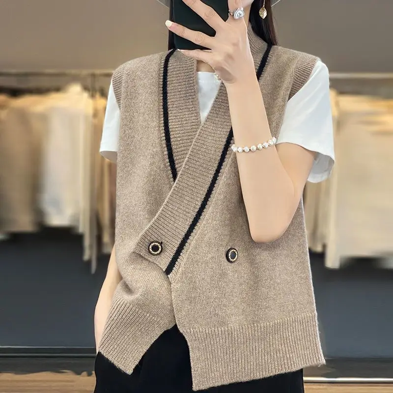 New V-neck Women's Vest Knitted Cardigan Loose Spring and Autumn Sweater Jacket Sleeveless Vest Top
New V-neck Women's Vest Knitted Cardigan Loose Spring and Autumn Sweater Jacket Sleeveless Vest Top