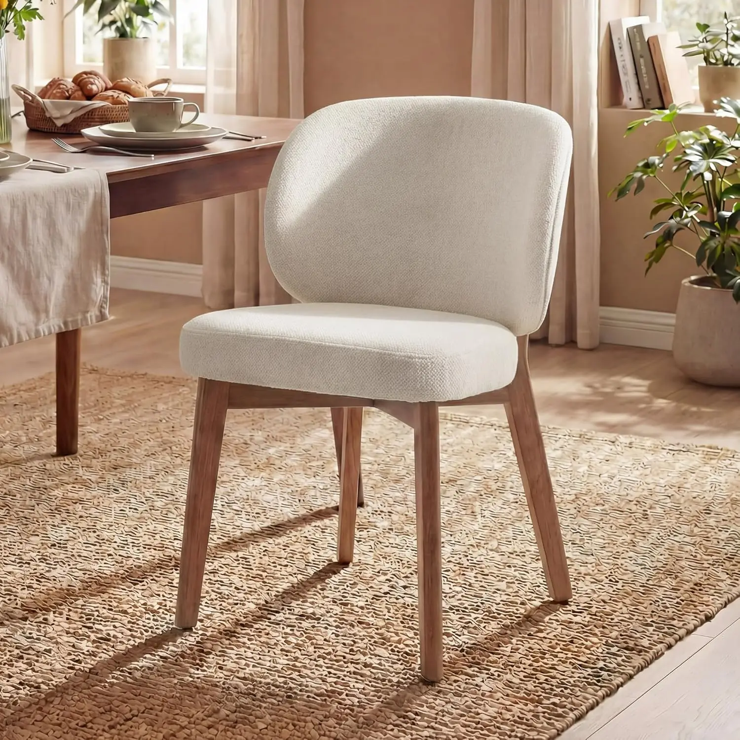 Обеденный стул в стиле Mid-Century Modern с высокой спинкой, обивкой из ткани букле и деревянными ножками, для гостиной или спальни, бежевый.
Обеденный стул в стиле Mid-Century Modern с высокой спинкой, обивкой из ткани букле и деревянными ножками, для гостиной или спальни, бежевый.
