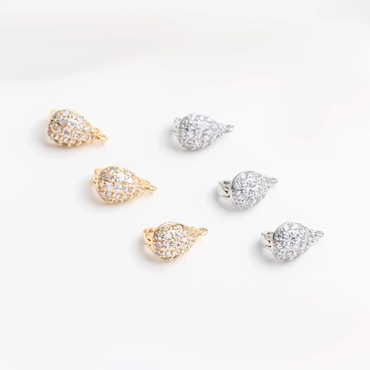 18K Copper-plated Gold Drop-shaped Universal Button Head Melon Seed-shaped Pendant Removable DIY Jewelry Handmade Accessories
18K Copper-plated Gold Drop-shaped Universal Button Head Melon Seed-shaped Pendant Removable DIY Jewelry Handmade Accessories