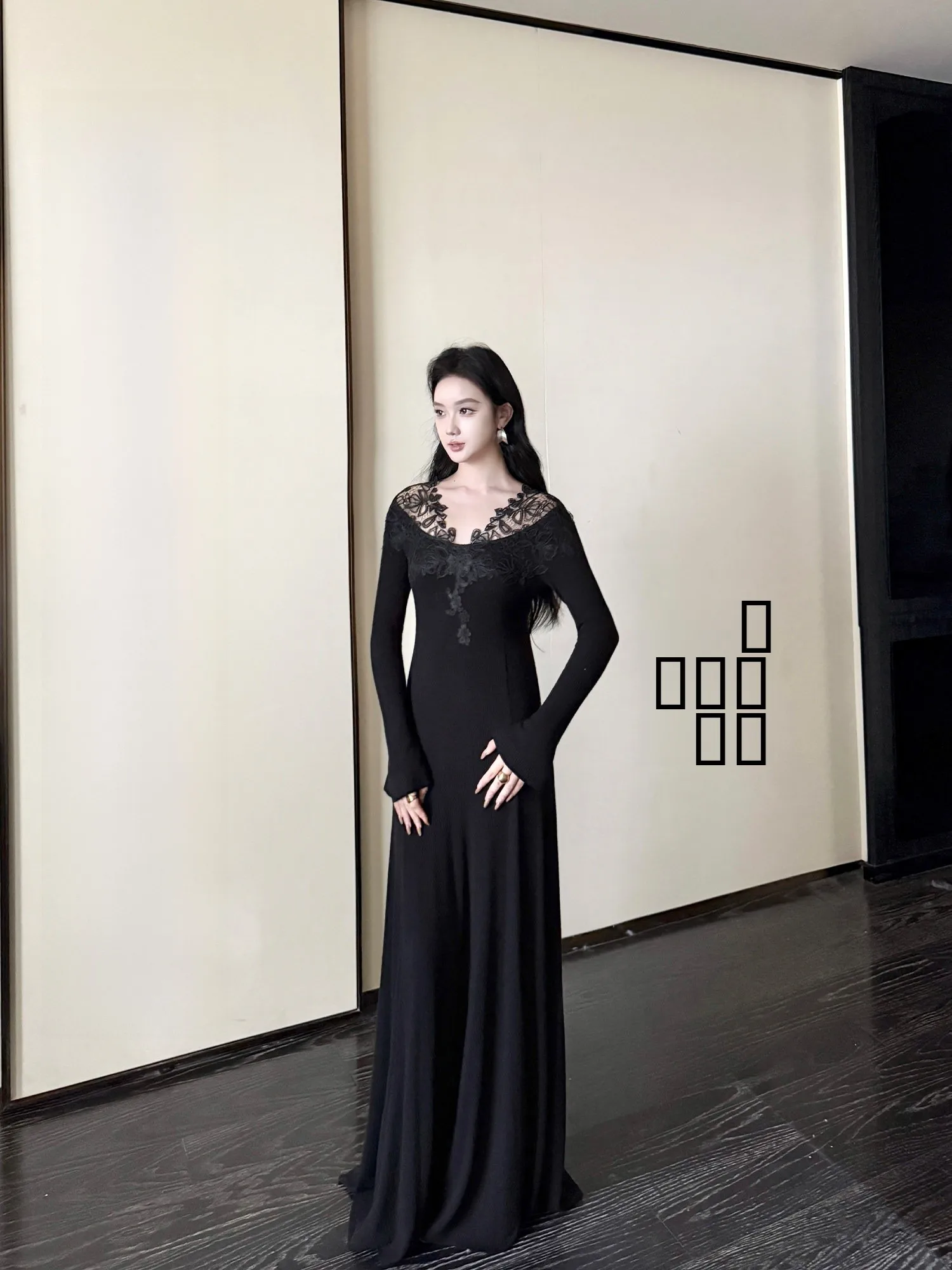 Новинка 2025: Весенняя женская трикотажная платье-миди с кружевом, приталенного кроя, с длинным рукавом, А-силуэт, повседневное, с эффектом похудения, для ношения под одеждой
Новинка 2025: Весенняя женская трикотажная платье-миди с кружевом, приталенного кроя, с длинным рукавом, А-силуэт, повседневное, с эффектом похудения, для ношения под одеждой