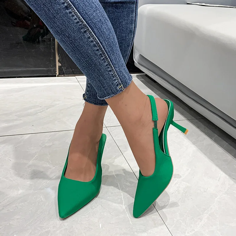 2025 Spring New Post Air Cap Sandals Women's High Heels Large Women's Shoes Pointed Fine Heels Middle Tailored Shoes
2025 Spring New Post Air Cap Sandals Women's High Heels Large Women's Shoes Pointed Fine Heels Middle Tailored Shoes