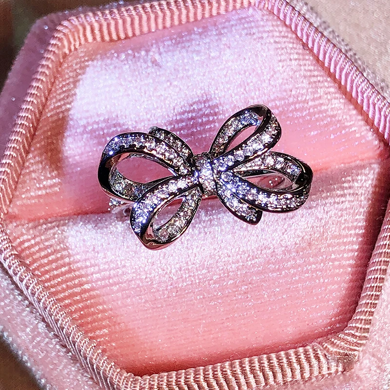 NEW Fashion Skeleton Bow Full Of Diamond Couple Ring For Women Geometric Butterfly Zircon Silver Plated Banquet Gift Jewelry
NEW Fashion Skeleton Bow Full Of Diamond Couple Ring For Women Geometric Butterfly Zircon Silver Plated Banquet Gift Jewelry