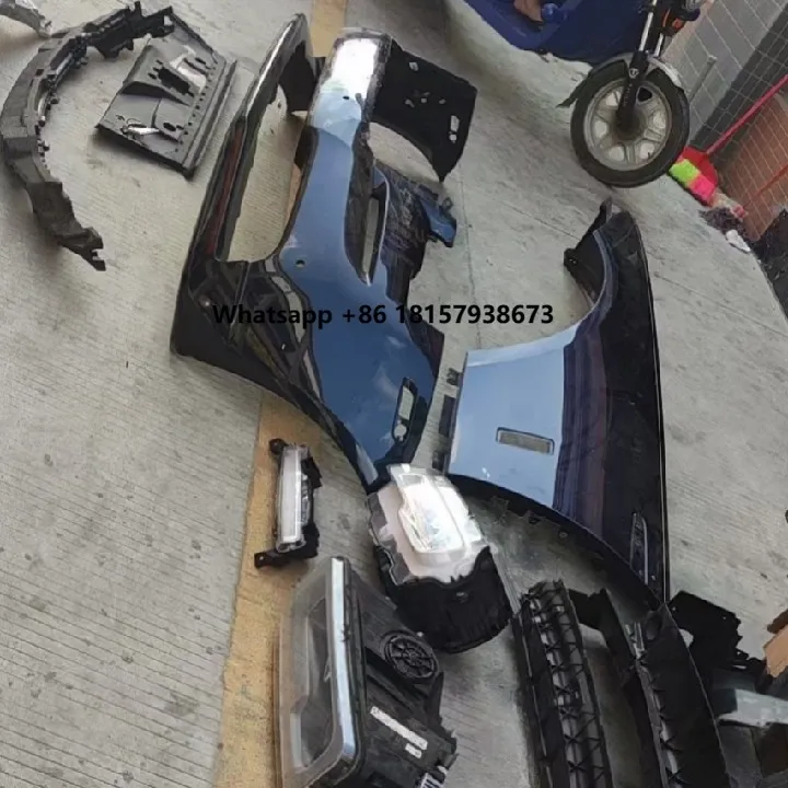 New for Rolls-Royce Phantom Second-Generation Front Bumper with Guster Bumper Leaf Plate Collector Cover and Lower Guard Plate
New for Rolls-Royce Phantom Second-Generation Front Bumper with Guster Bumper Leaf Plate Collector Cover and Lower Guard Plate