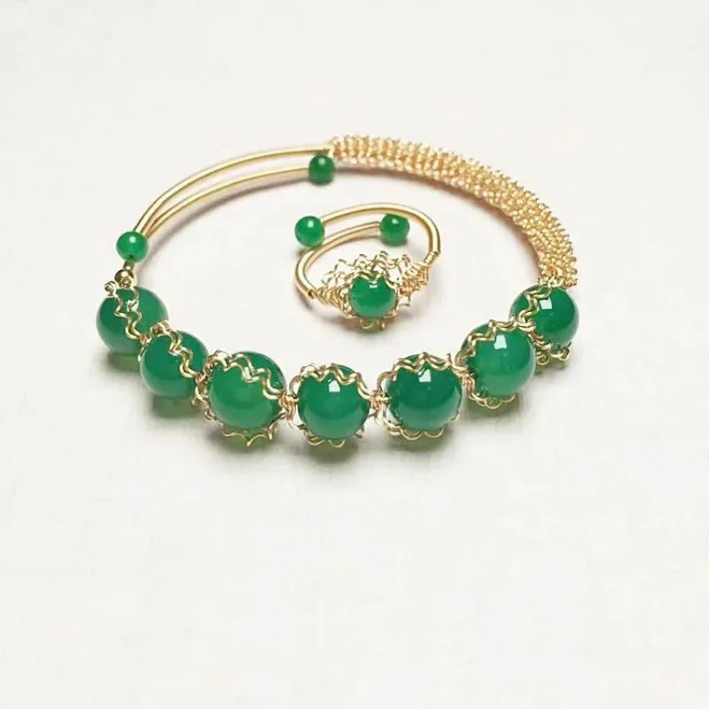 Natural Green Agate Hand Carved Bead Jade Ring Fashion Jewelry Men and Women's Jade Bracelet Size Adjustable
Natural Green Agate Hand Carved Bead Jade Ring Fashion Jewelry Men and Women's Jade Bracelet Size Adjustable