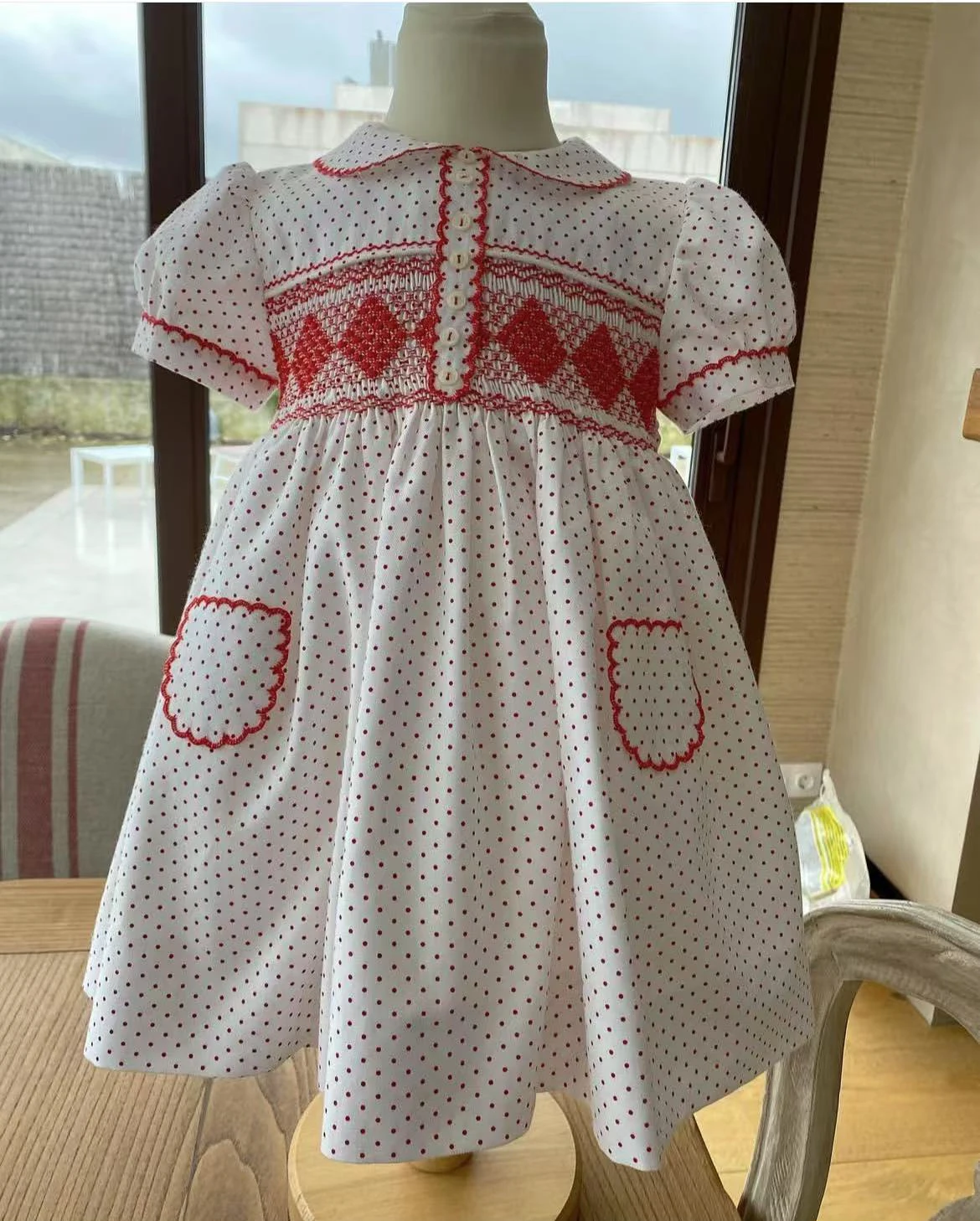 0-12Y Baby Girl Summer Red Handmade Embroidery Smocked Vintage Princess Dress for Birthday Photography Holiday Eid ChristmasA269
0-12Y Baby Girl Summer Red Handmade Embroidery Smocked Vintage Princess Dress for Birthday Photography Holiday Eid ChristmasA269