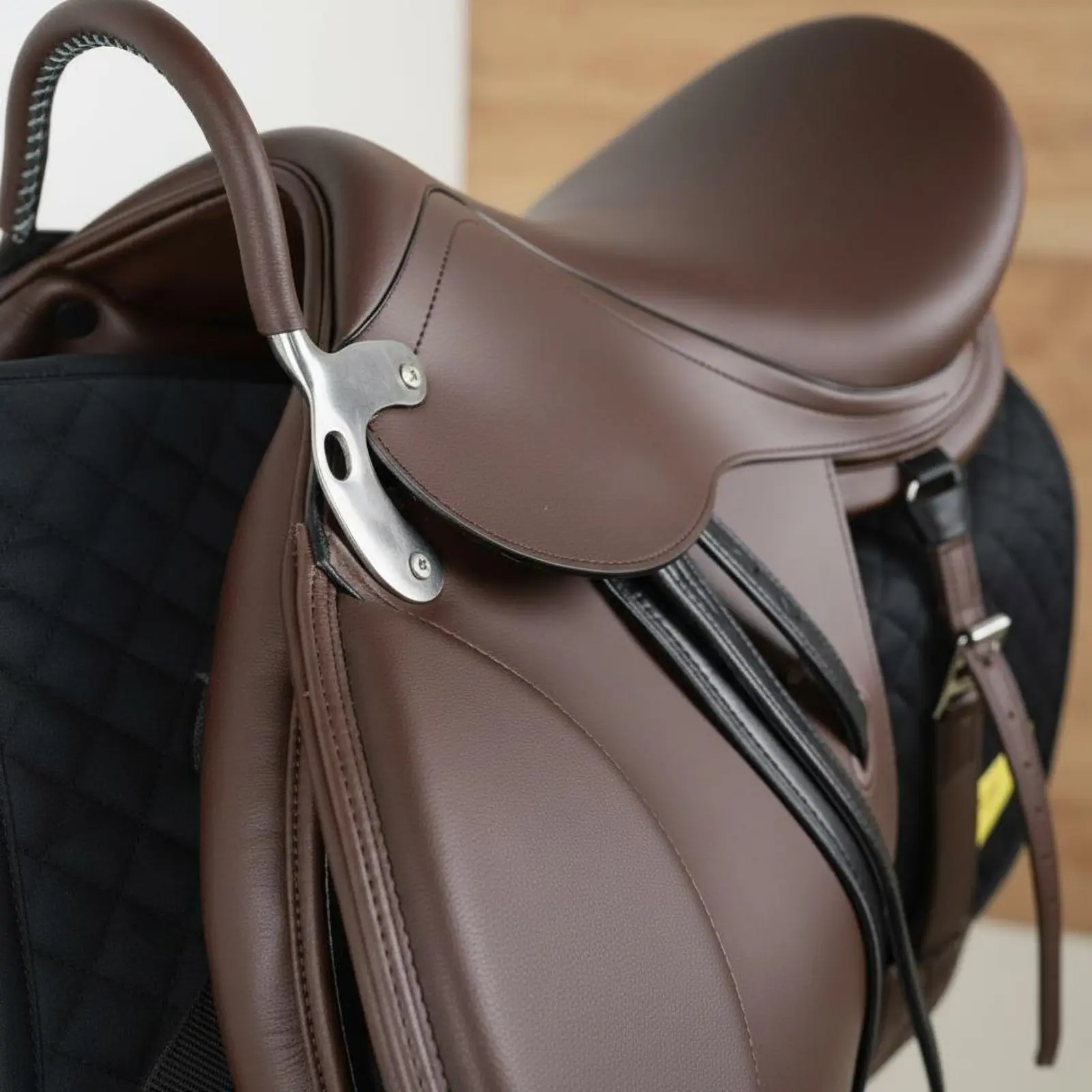 All Purpose Saddle Long-Lasting Equestrian Saddle Set Equine Gear Breathable Easy to Clean
All Purpose Saddle Long-Lasting Equestrian Saddle Set Equine Gear Breathable Easy to Clean
