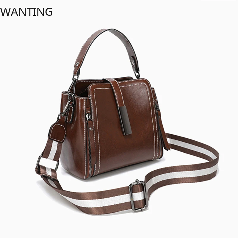 Cowhide Women Bags 2025 New Fashion Genuine Leather Women's Handbag High-quality Luxury Crossbody Shoulder Bag 8807
Cowhide Women Bags 2025 New Fashion Genuine Leather Women's Handbag High-quality Luxury Crossbody Shoulder Bag 8807