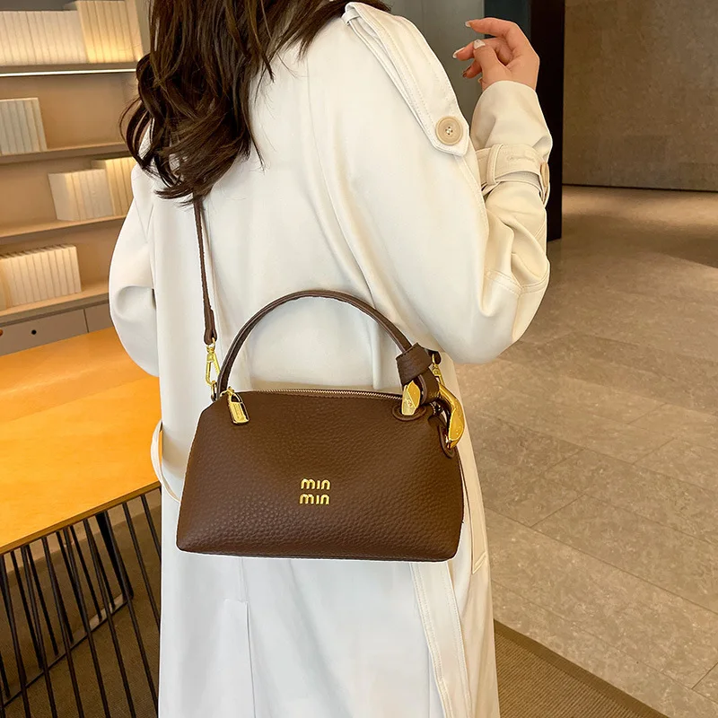 2025 Women's Soft Leather Convertible Tote Bag Luxury Crossbody Shoulder Purse Minimalist Work Commuter Handbag Boutique-Style
2025 Women's Soft Leather Convertible Tote Bag Luxury Crossbody Shoulder Purse Minimalist Work Commuter Handbag Boutique-Style