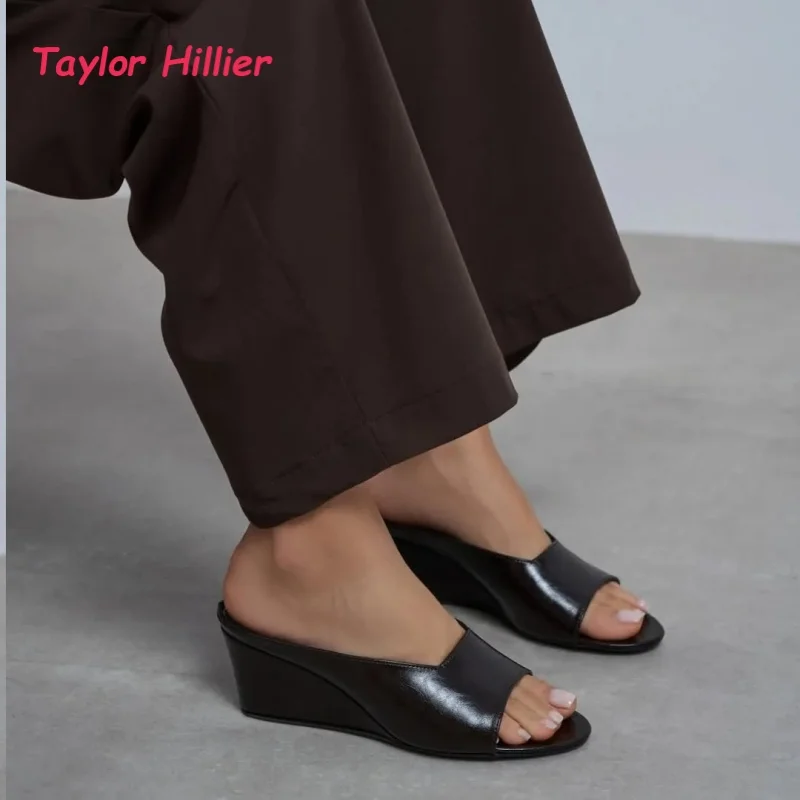 Multi Tone Wedge Sandals Women's Fashion Single Wide Strap Open Toe Mule Summer New Stylish Elegant Everyday Walking Slippers
Multi Tone Wedge Sandals Women's Fashion Single Wide Strap Open Toe Mule Summer New Stylish Elegant Everyday Walking Slippers