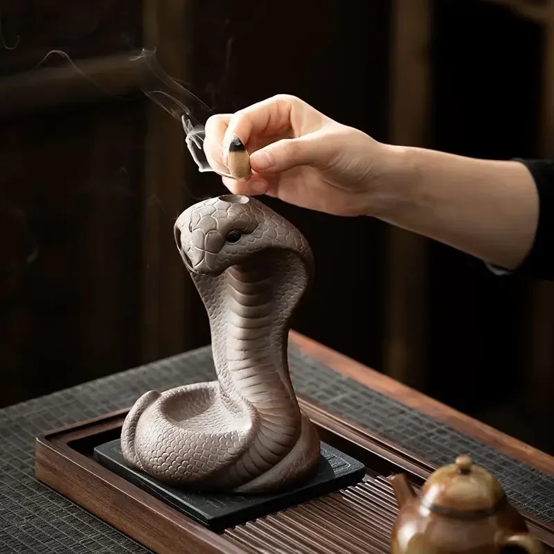 Old Rock Mud Spirit Snake Backflow Incense Burner Agarwood Incense Taoist Hobby Snake Year Home Ceramic Decoration Ornaments
Old Rock Mud Spirit Snake Backflow Incense Burner Agarwood Incense Taoist Hobby Snake Year Home Ceramic Decoration Ornaments