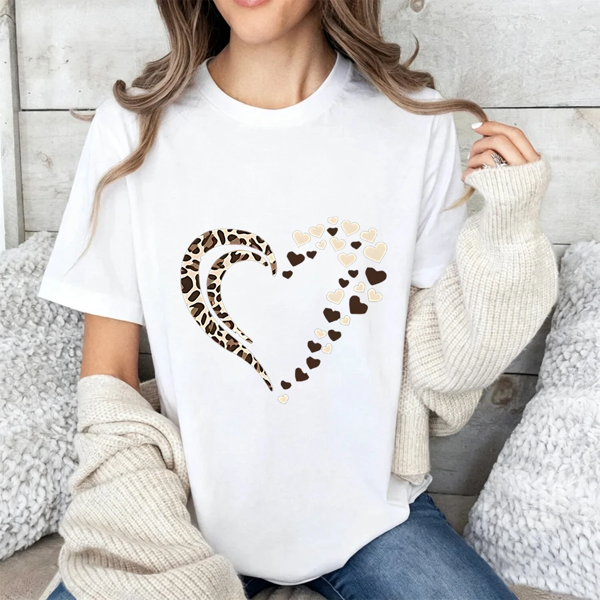 Plus Size Women Leopard Outline Heart Mini Hearts Graphic 100% Cotton Loose Oversized Crew Neck Short Sleeve T-Shirt For Valentine Daily Shopping Home Casual Tops
Plus Size Women Leopard Outline Heart Mini Hearts Graphic 100% Cotton Loose Oversized Crew Neck Short Sleeve T-Shirt For Valentine Daily Shopping Home Casual Tops