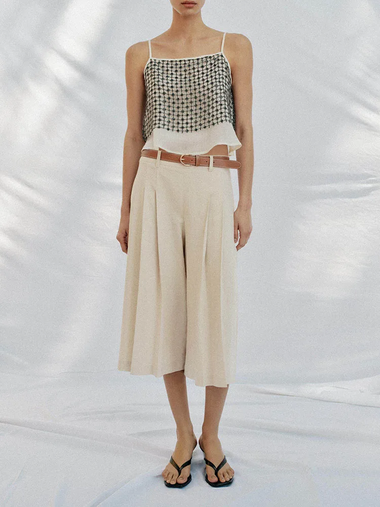 Summer 2026 Women's High Waist Long Casual Shorts Pure Color with Belt New Arrival Loose Fit Straight Leg Seven Quarter Pants
Summer 2026 Women's High Waist Long Casual Shorts Pure Color with Belt New Arrival Loose Fit Straight Leg Seven Quarter Pants