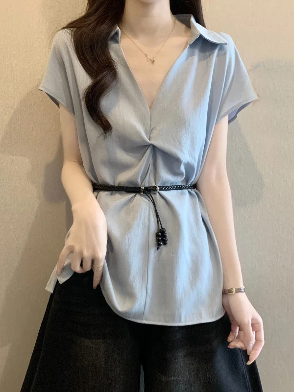 Light Blue V-Neck Short Sleeve Shirt Women's plus Size Belted Waist In-Style Spring Summer New Arrivals Korean Loose Fit Blouse
Light Blue V-Neck Short Sleeve Shirt Women's plus Size Belted Waist In-Style Spring Summer New Arrivals Korean Loose Fit Blouse