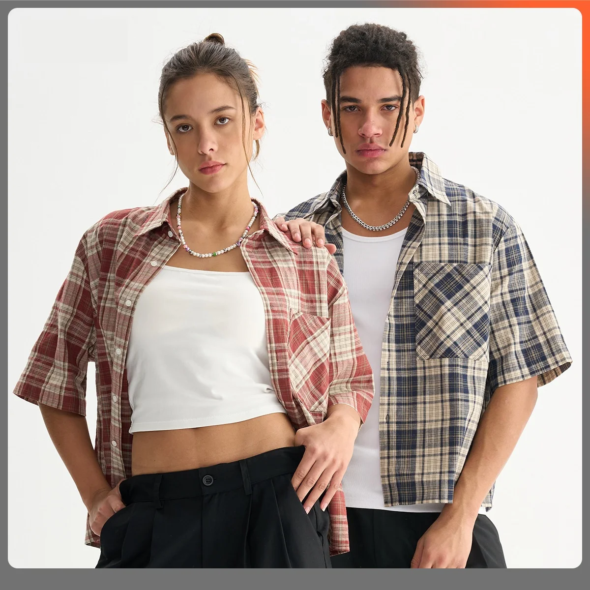Mens 100% Cotton Short Sleeve Cropped Plaid Shirt for Summer Boxy Fit Button Up Custom Flannel Fashion Street Clothes Unisex
Mens 100% Cotton Short Sleeve Cropped Plaid Shirt for Summer Boxy Fit Button Up Custom Flannel Fashion Street Clothes Unisex