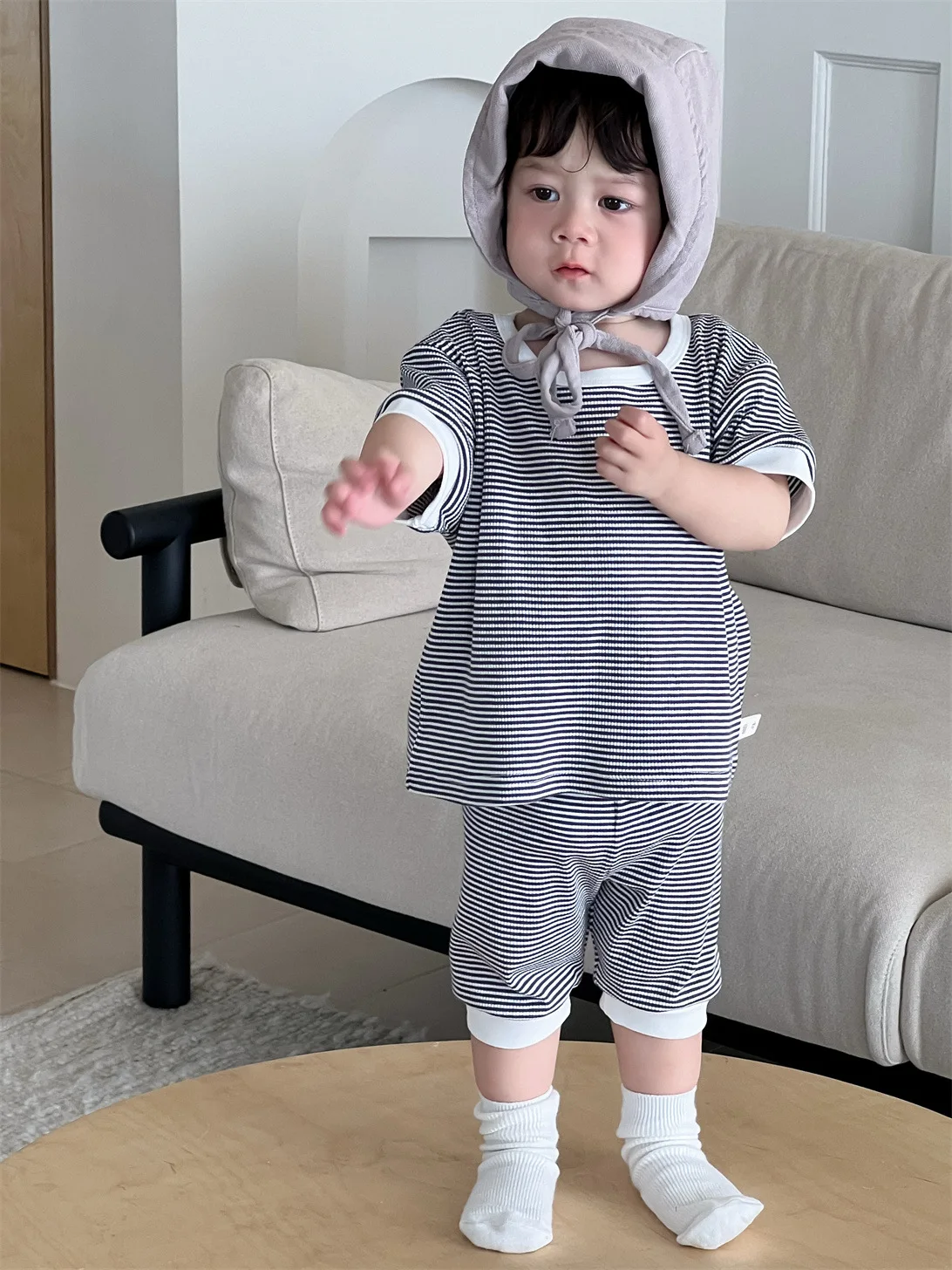 2025 Summer New Baby Short Sleeve Clothes Set Boys Striped T Shirts + Shorts 2pcs Suit Infant Toddler Cotton Casual Outfits
2025 Summer New Baby Short Sleeve Clothes Set Boys Striped T Shirts + Shorts 2pcs Suit Infant Toddler Cotton Casual Outfits