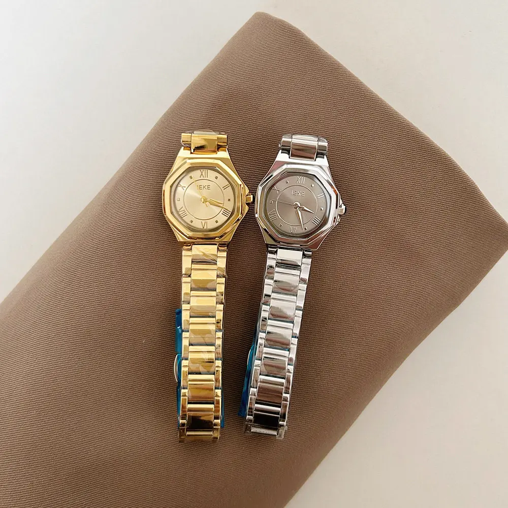 New Gray AndSilver Women'S WatchStylish And ElegantPerfect For StudentsWith A Stainless Steel StrapAn Elegant Ladies' Wristwatch
New Gray AndSilver Women'S WatchStylish And ElegantPerfect For StudentsWith A Stainless Steel StrapAn Elegant Ladies' Wristwatch