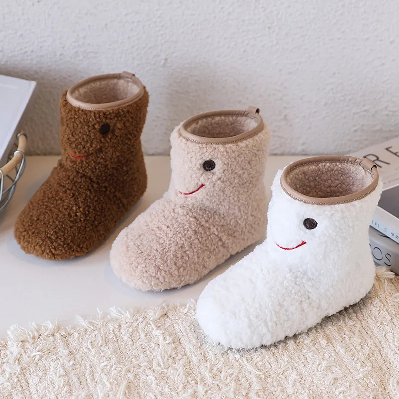 Зимние сапоги для маленьких девочек, модные зимние детские ботильоны с мультяшной вышивкой и улыбкой, теплая искусственная овечья шерсть, детская обувь 
Зимние сапоги для маленьких девочек, модные зимние детские ботильоны с мультяшной вышивкой и улыбкой, теплая искусственная овечья шерсть, детская обувь