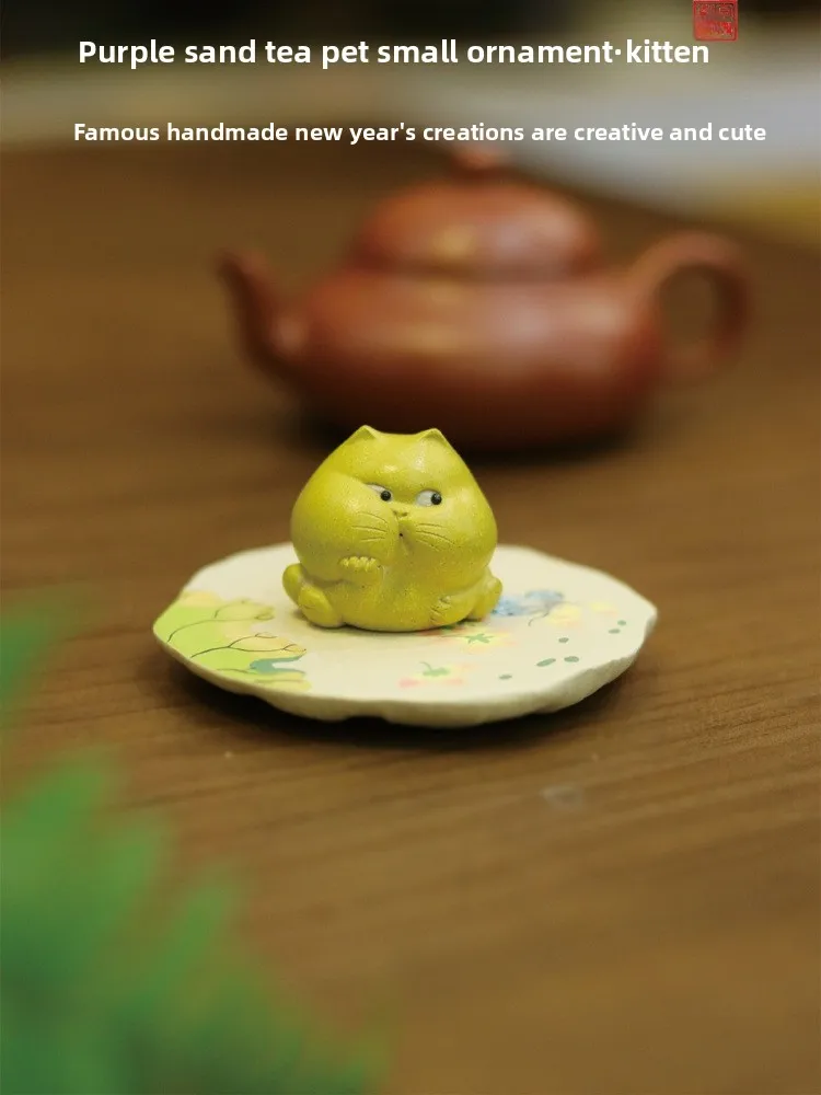 Handmade Purple Clay Tea Pet Cute Little Home Decorations Tea Table Ornaments Creative Cute Face Holding Toys
Handmade Purple Clay Tea Pet Cute Little Home Decorations Tea Table Ornaments Creative Cute Face Holding Toys