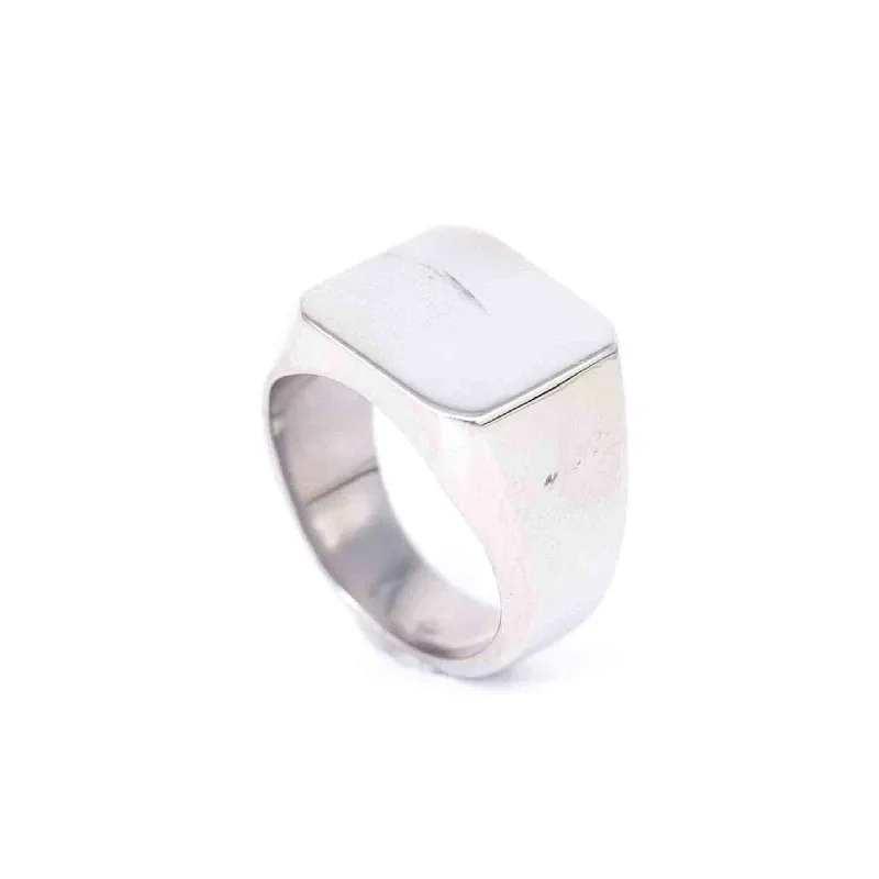 Fashion Stainless Steel High Polished Seal Solid Color Ring Cool Fashion Personality Square Polished Party Jewelry
Fashion Stainless Steel High Polished Seal Solid Color Ring Cool Fashion Personality Square Polished Party Jewelry