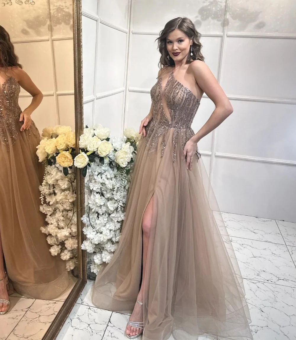 Customized Exquisite Organza Sequined Pleat A-line Sheer Straps Long Dresses Bespoke Occasion Classic
Customized Exquisite Organza Sequined Pleat A-line Sheer Straps Long Dresses Bespoke Occasion Classic