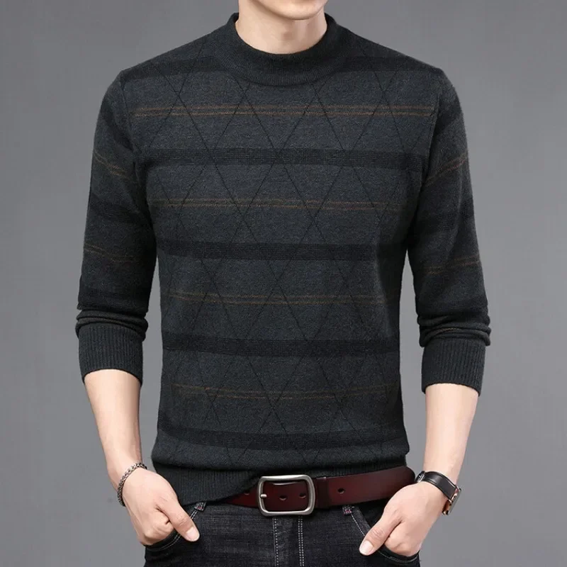 2023 Autumn and Winter New Men's Fashion Casual Diamond Grid Striped Pullover Sweater Warm Long-sleeved Knit Sweater
2023 Autumn and Winter New Men's Fashion Casual Diamond Grid Striped Pullover Sweater Warm Long-sleeved Knit Sweater