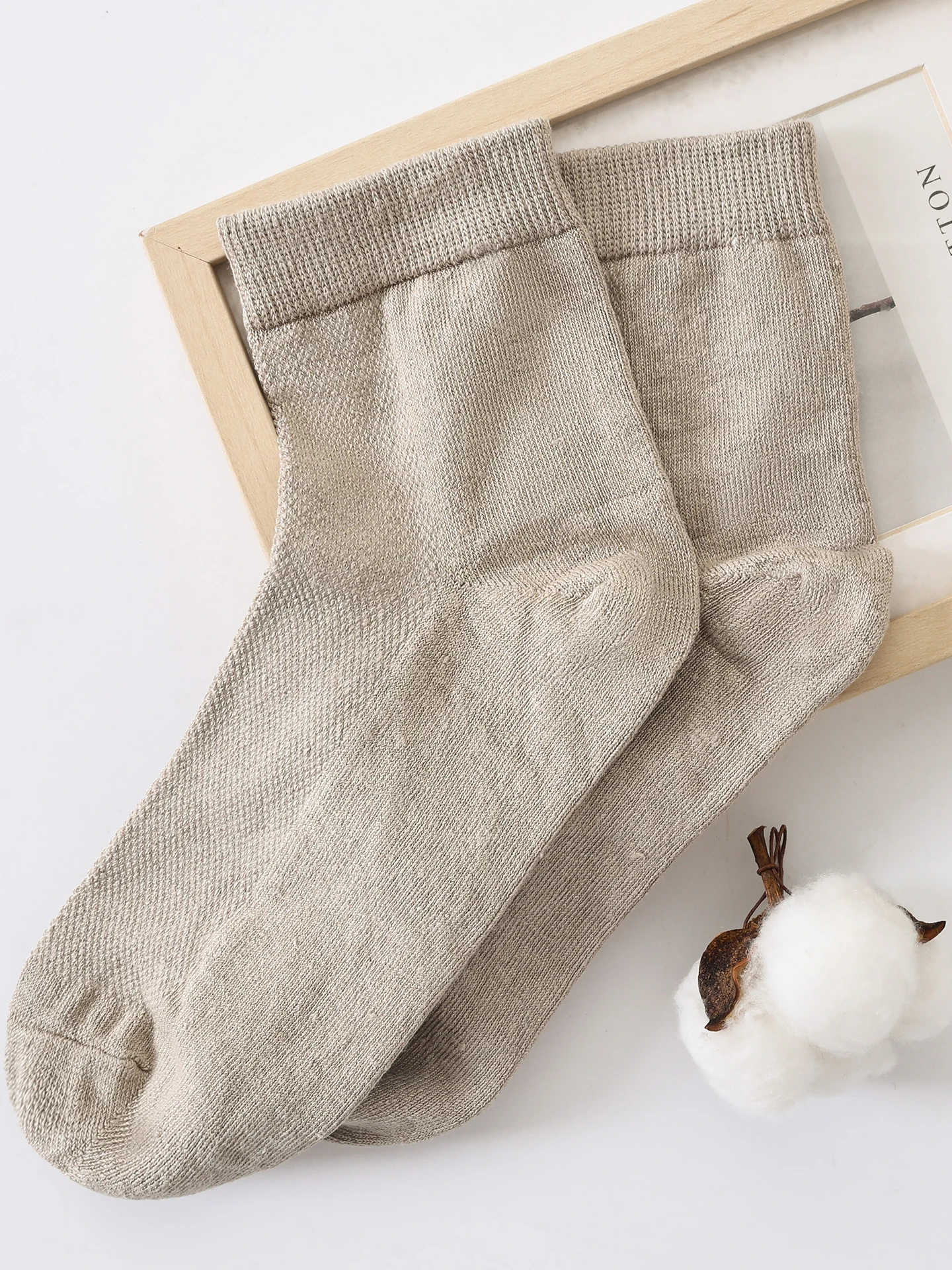 Comfortable Breathable Hanflax Socks Men Women Unisex Short Socks All Seasons Pure Color Socks Moisture Wicking Home Comfort
Comfortable Breathable Hanflax Socks Men Women Unisex Short Socks All Seasons Pure Color Socks Moisture Wicking Home Comfort