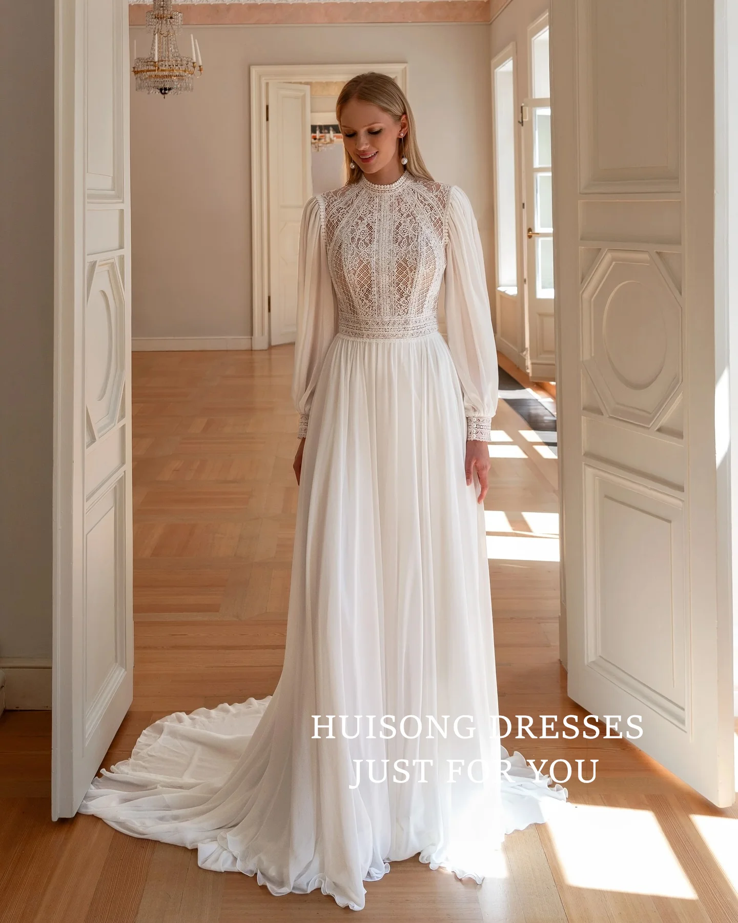 HUISONG Customized Chiffon Wedding Dresses Lace Appliques Long Sleeves A-Line Beach Modest Bridal Gown vestidos de novia
HUISONG Customized Chiffon Wedding Dresses Lace Appliques Long Sleeves A-Line Beach Modest Bridal Gown vestidos de novia