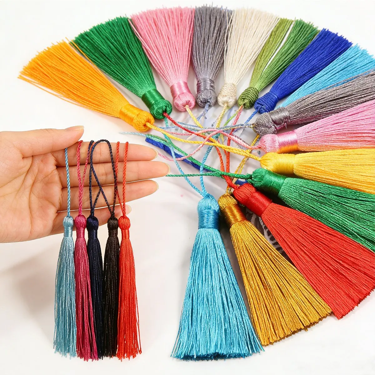 50-30Pcs Hanging Silky Bookmark Tassels Handmade Soft Craft Tassels Key Chain Tassels for Jewelry Making DIY Crafts Accessories
50-30Pcs Hanging Silky Bookmark Tassels Handmade Soft Craft Tassels Key Chain Tassels for Jewelry Making DIY Crafts Accessories