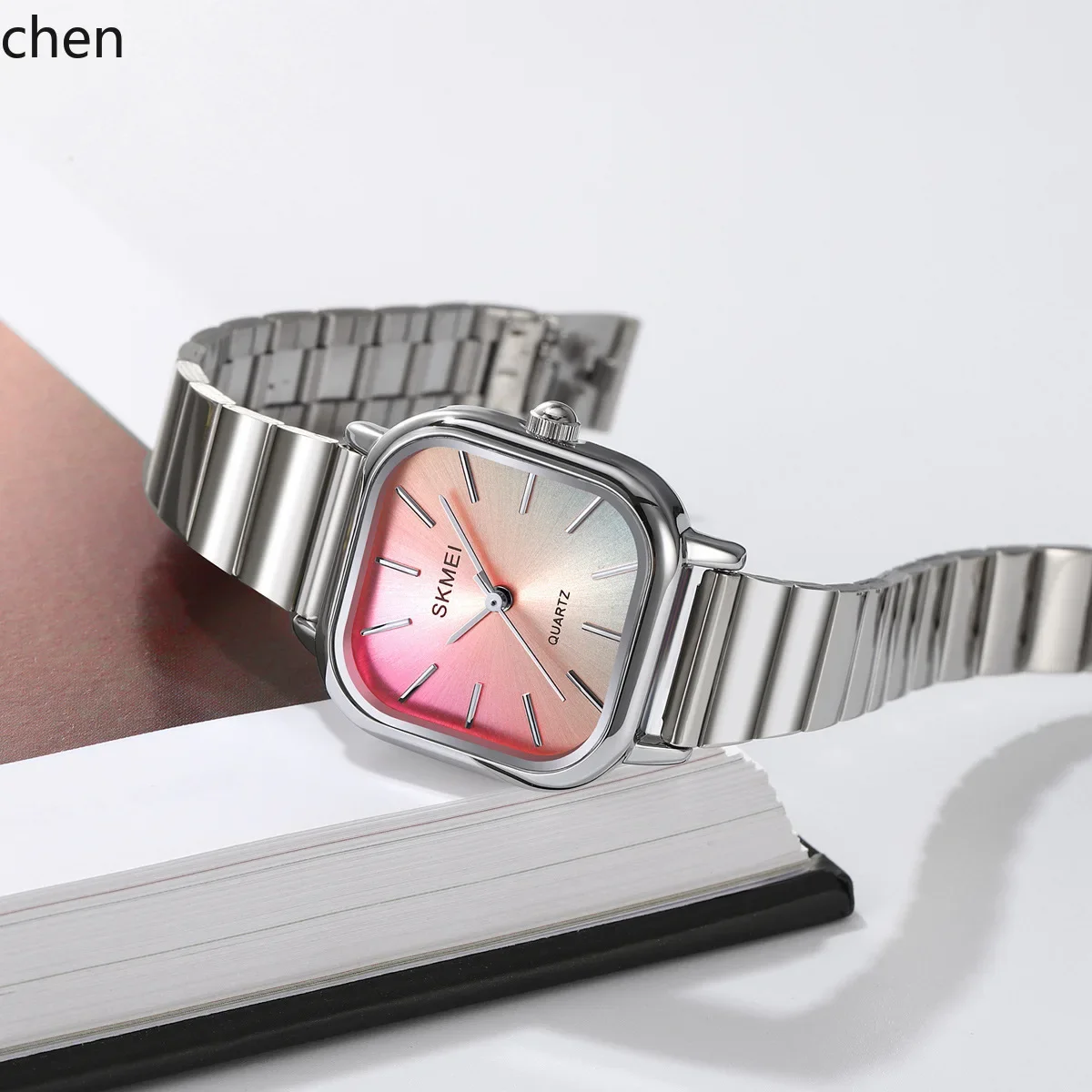 X-15 square women's watch steel band quartz watch in stock
X-15 square women's watch steel band quartz watch in stock