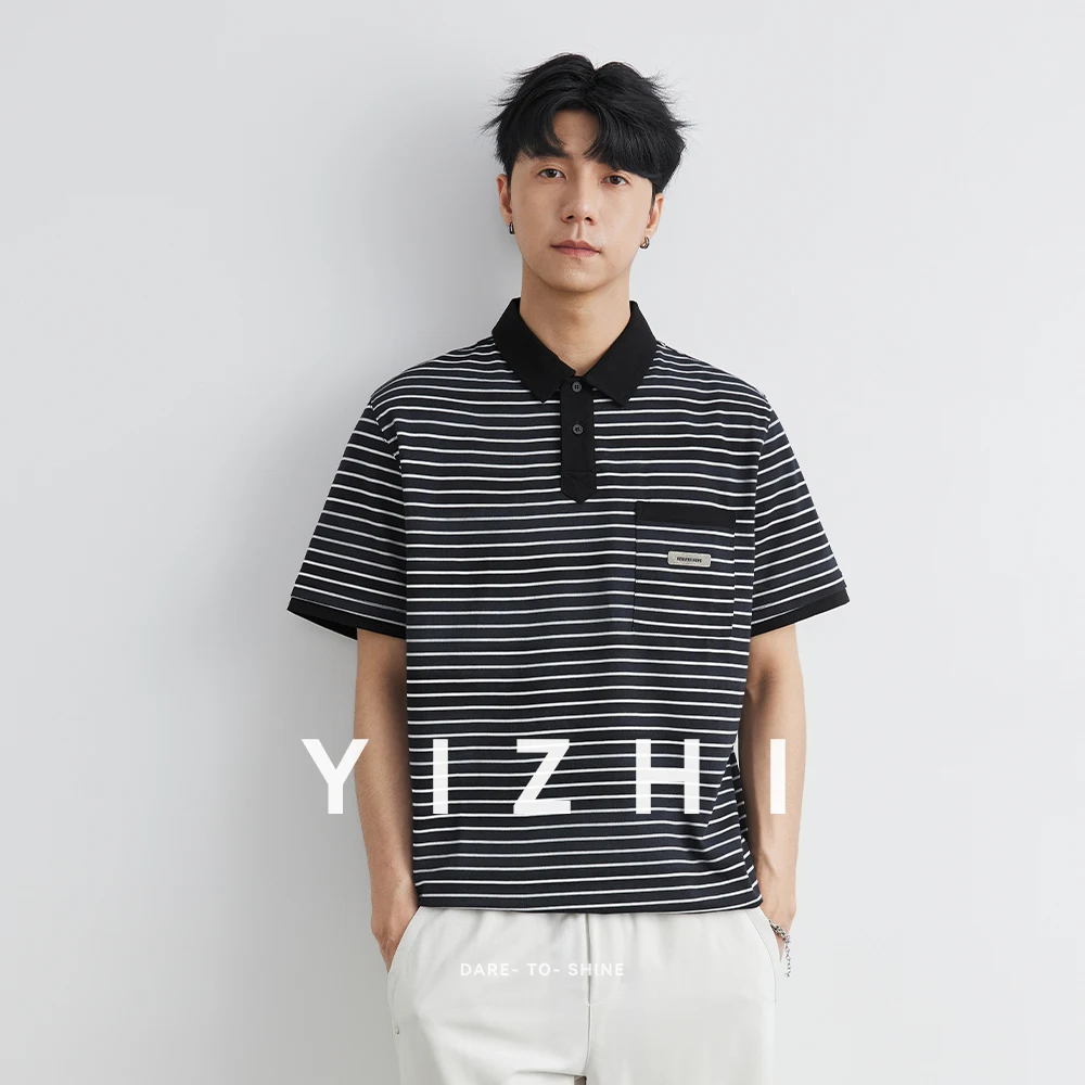 2025 Men's Contrast Striped Lapel Short Sleeve POLO Shirt Summer Trend Brand Pocket Design Retro Casual Half Sleeve Shirt
2025 Men's Contrast Striped Lapel Short Sleeve POLO Shirt Summer Trend Brand Pocket Design Retro Casual Half Sleeve Shirt