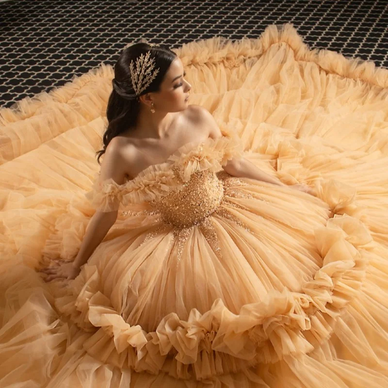 Customized orange Quinceanera Dresses Off the Shoulder Lace layering sequin pearl applique Long tail ruffle Vestido 15 Quinceane
Customized orange Quinceanera Dresses Off the Shoulder Lace layering sequin pearl applique Long tail ruffle Vestido 15 Quinceane