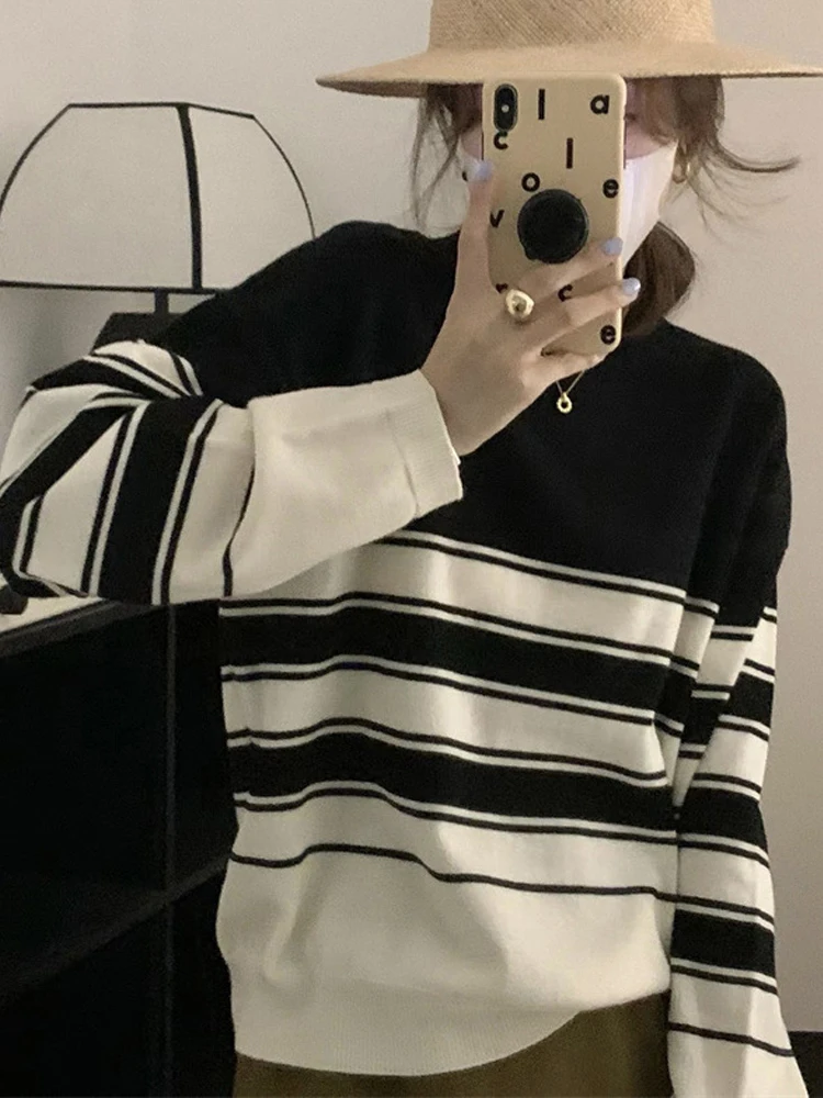 Contrast Striped Knitted Sweaters Women Autumn Winter Long Sleeve Elegant Pullovers Female Slim Round Neck Casual Jumpers Sueter
Contrast Striped Knitted Sweaters Women Autumn Winter Long Sleeve Elegant Pullovers Female Slim Round Neck Casual Jumpers Sueter