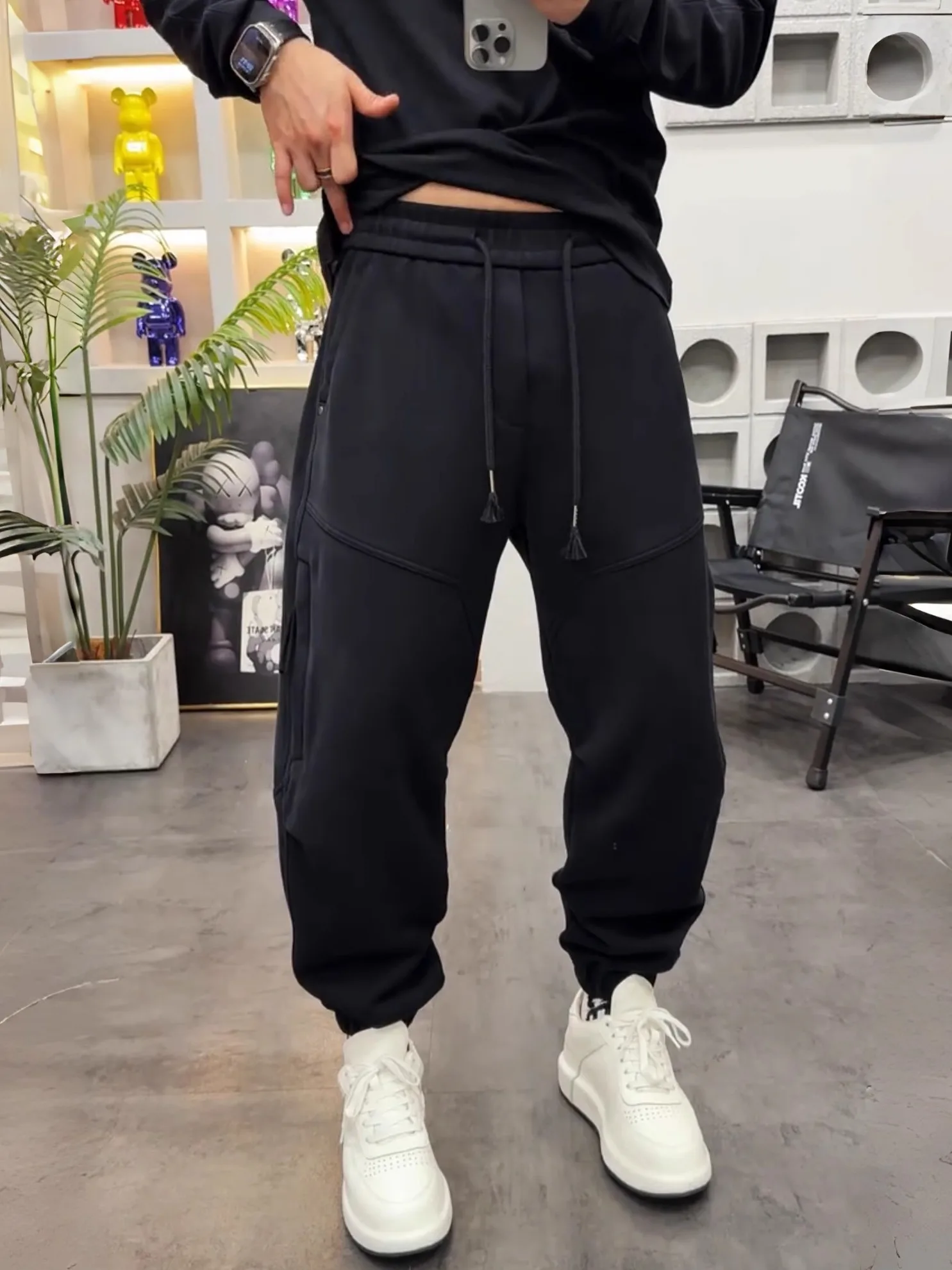 Men's Fce Lined Dstring Casual Pants Autumn Winter New Sle Harlan Warmth Loose Fit Faionable Sport Sweatpants
Men's Fce Lined Dstring Casual Pants Autumn Winter New Sle Harlan Warmth Loose Fit Faionable Sport Sweatpants