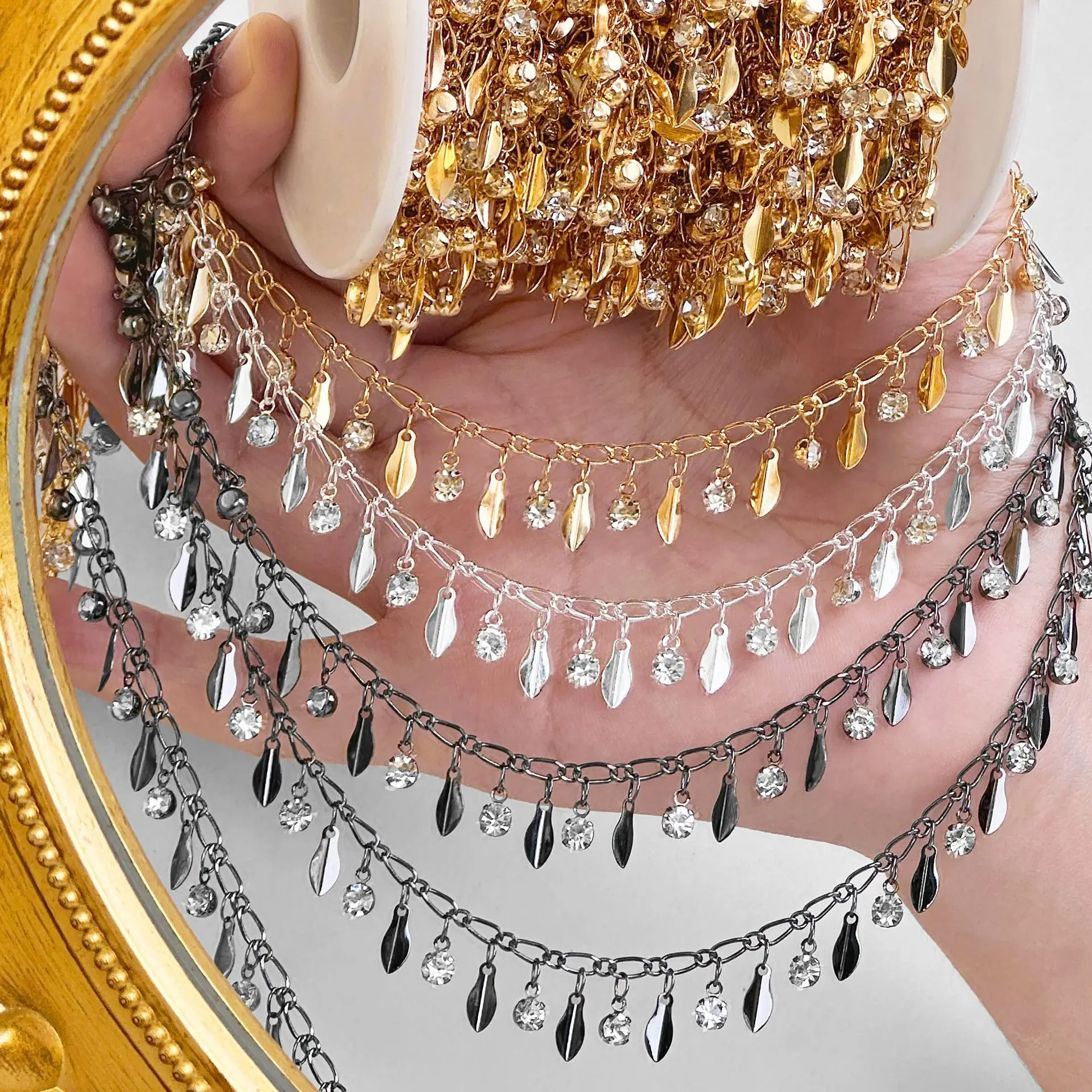 0.5/1/2m Rhinestone Handmade Chain Feather Star Tassel Chain DIY Bracelet Necklace Headwear Jewelry Clothing Accessories
0.5/1/2m Rhinestone Handmade Chain Feather Star Tassel Chain DIY Bracelet Necklace Headwear Jewelry Clothing Accessories