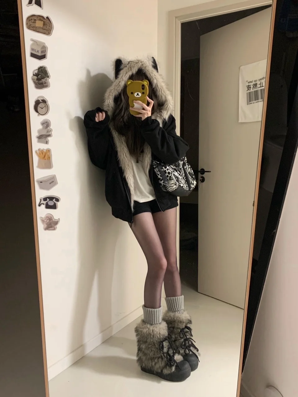 Женское хлопковое пальто-туэт в стиле ретро в американском стиле с воротником из искусственного меха, зимнее теплое пушистое пальто с длинной молнией све
Женское хлопковое пальто-туэт в стиле ретро в американском стиле с воротником из искусственного меха, зимнее теплое пушистое пальто с длинной молнией све