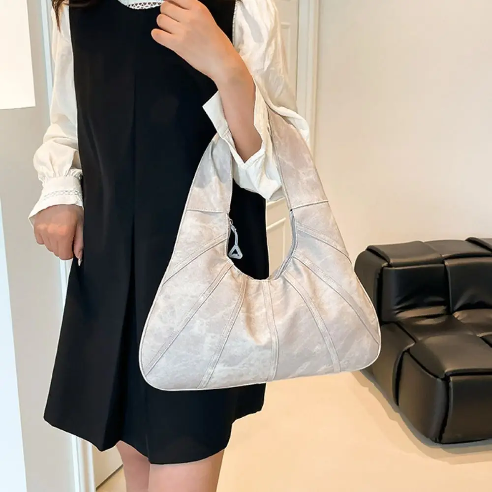Casual Shoulder Bag Vintage Hobo Bag Handbag Fashionable Underarm Bag Minority Design Large Capacity Crescent Bag Students
Casual Shoulder Bag Vintage Hobo Bag Handbag Fashionable Underarm Bag Minority Design Large Capacity Crescent Bag Students