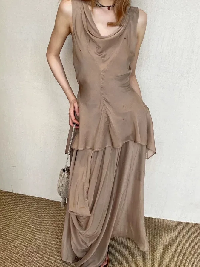 Silk Material Elastic Waist Draped Skirt Set Women's Fashionable Versatile Vintage Neckline Half Skirt Spring Season
Silk Material Elastic Waist Draped Skirt Set Women's Fashionable Versatile Vintage Neckline Half Skirt Spring Season