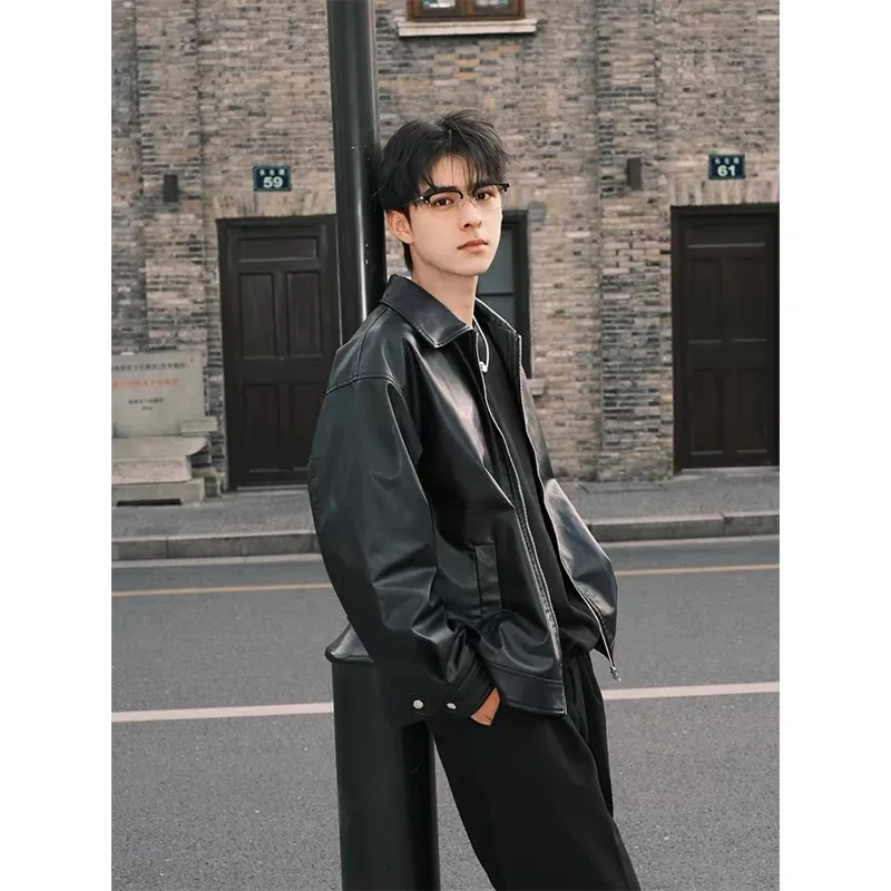 Корейская кожаная куртка-косуха Sli в стиле пилот, черная, весна-осень, свободный крой, модная, ретро, с длинными рукавами, на молнии
Корейская кожаная куртка-косуха Sli в стиле пилот, черная, весна-осень, свободный крой, модная, ретро, с длинными рукавами, на молнии