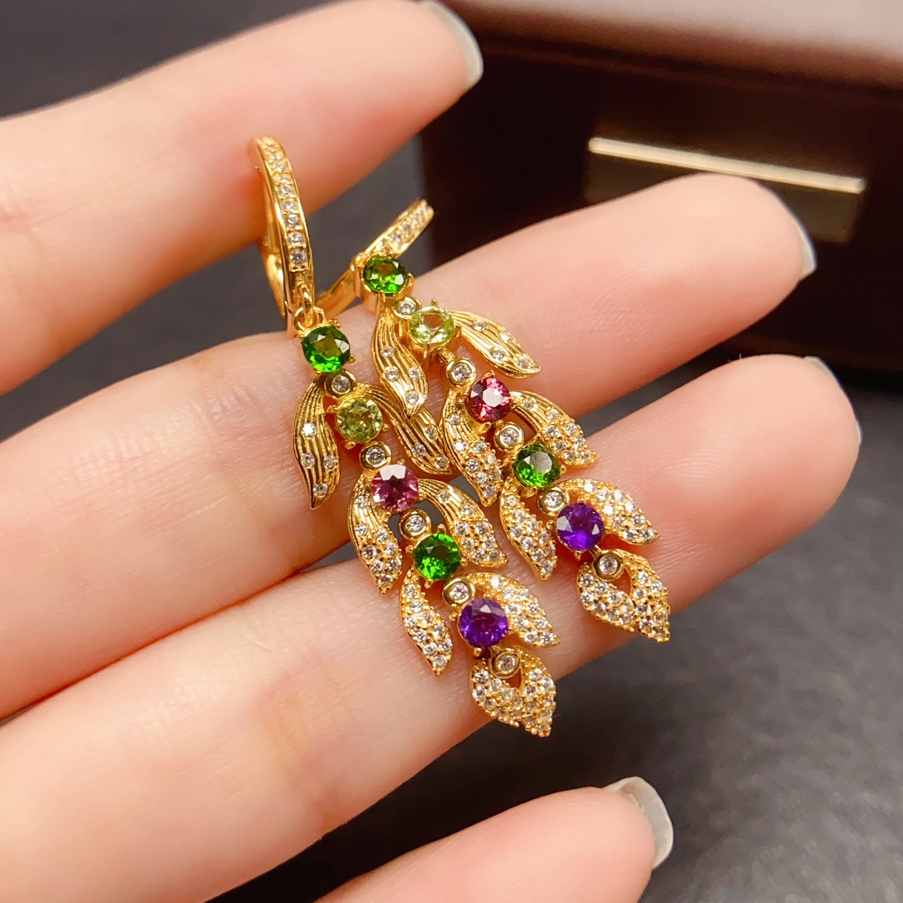 Серьги из натурального камня FS 3 мм, серебро 925 пробы, с сертификатом, изысканные модные украшения, роскошные свадебные украшения для женщин
Серьги из натурального камня FS 3 мм, серебро 925 пробы, с сертификатом, изысканные модные украшения, роскошные свадебные украшения для женщин