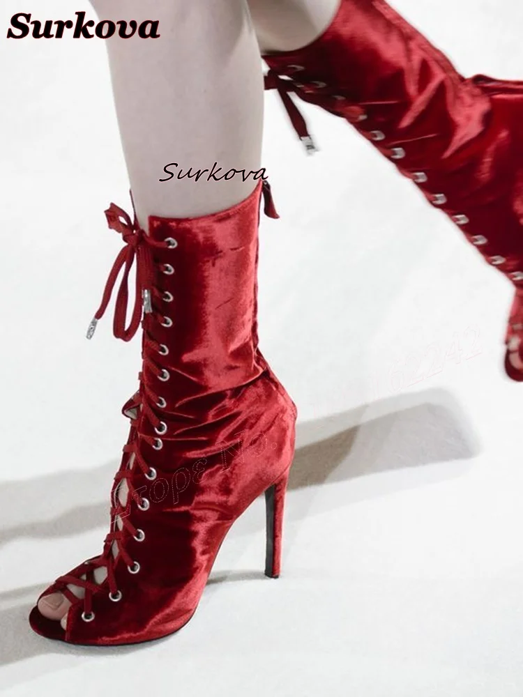 Red Velvet Open Toe Sandals Round Toe Cross Straps Rear Zipper Women'S Shoes Elegant Fashion Catwalk Summer High Heel Boots 44
Red Velvet Open Toe Sandals Round Toe Cross Straps Rear Zipper Women'S Shoes Elegant Fashion Catwalk Summer High Heel Boots 44