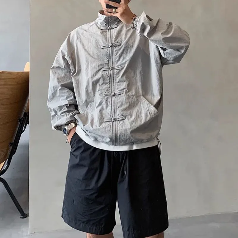 Summer New Lightweight Breathable Skin Coats Chinese Style Buckle Stand Collar Sun Protection Jacket Men's Retro Versatile Loose
Summer New Lightweight Breathable Skin Coats Chinese Style Buckle Stand Collar Sun Protection Jacket Men's Retro Versatile Loose