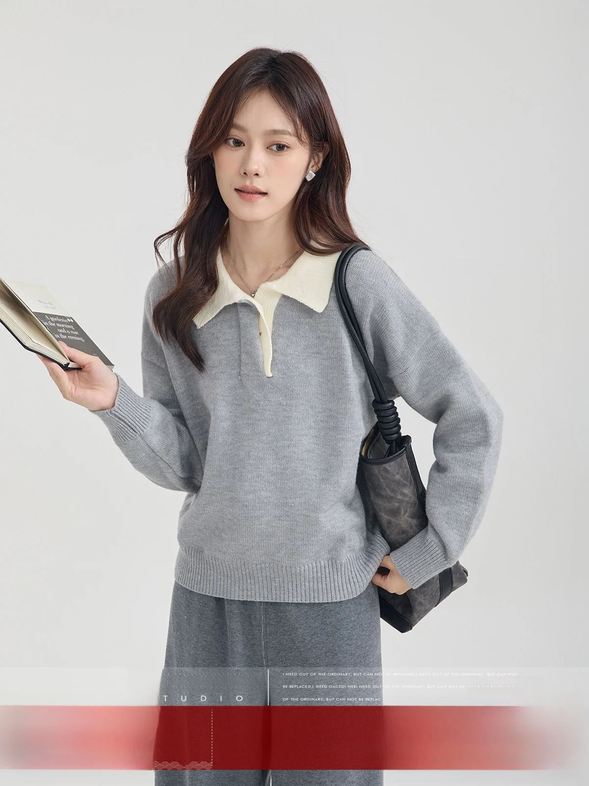 MoZao ey Lazy Sle Turn-down Collar Overhead Knitted Sweater Women's New Design Sensation Inner Wear Top Autumn 2025
MoZao ey Lazy Sle Turn-down Collar Overhead Knitted Sweater Women's New Design Sensation Inner Wear Top Autumn 2025