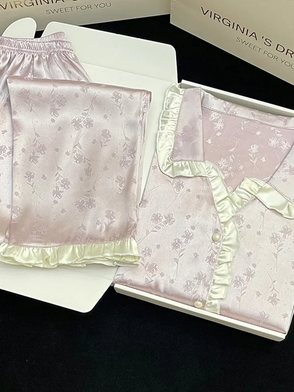 Princess Style Sweet Ice Silk Sleepwear Set Women's High Value Short Sleeve Long Pants Home Clothes Can Be Worn outside
Princess Style Sweet Ice Silk Sleepwear Set Women's High Value Short Sleeve Long Pants Home Clothes Can Be Worn outside