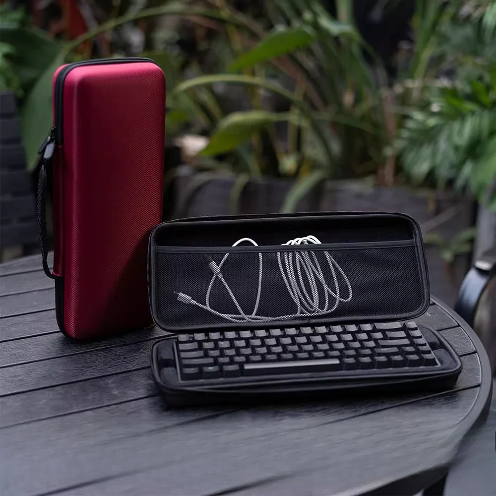 68% with mechanical keyboard storage bag Fire68/Pro keyboard bag, scratch-resistant and easy to carry, hard shell flocked liner
68% with mechanical keyboard storage bag Fire68/Pro keyboard bag, scratch-resistant and easy to carry, hard shell flocked liner