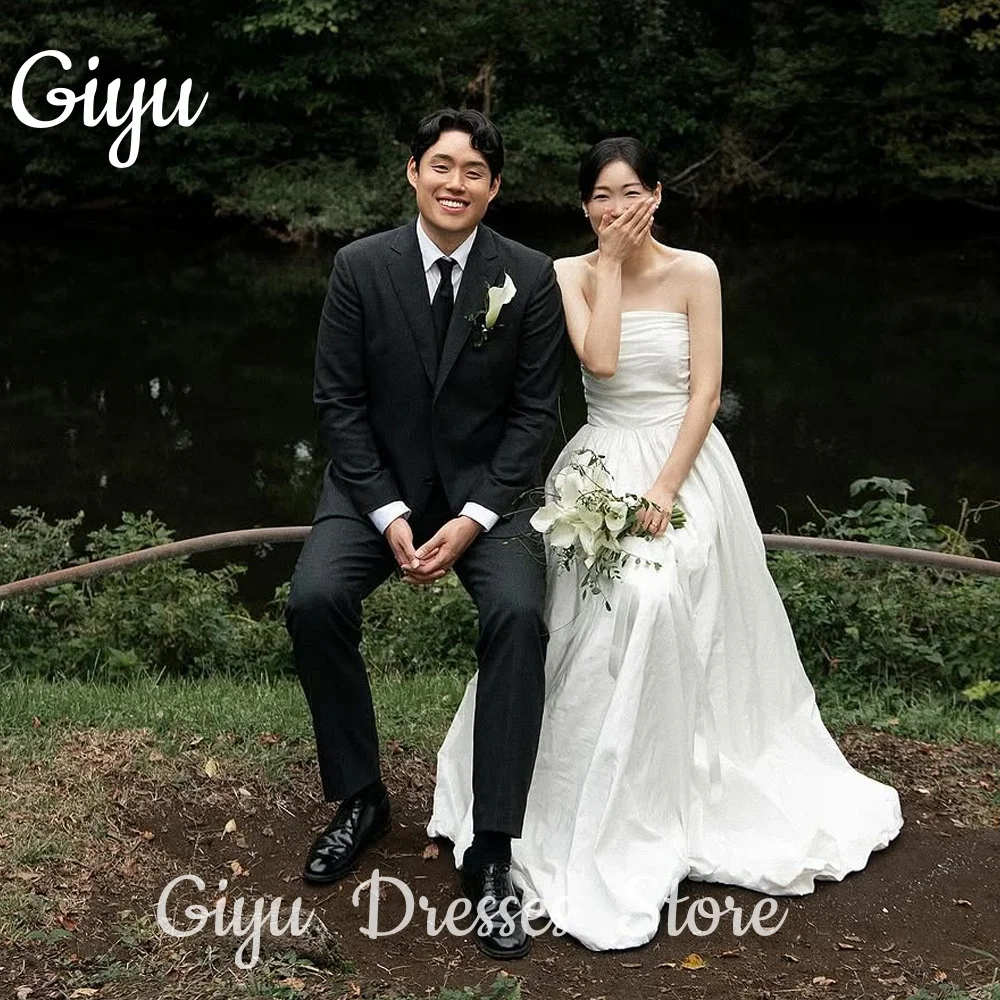 Giyu Simple A-line Wedding Dresses Strapless Korea Photoshoot Sleeveless Bridal Gowns Corset Floor-Length Customized 웨딩드레스 2025
Giyu Simple A-line Wedding Dresses Strapless Korea Photoshoot Sleeveless Bridal Gowns Corset Floor-Length Customized 웨딩드레스 2025