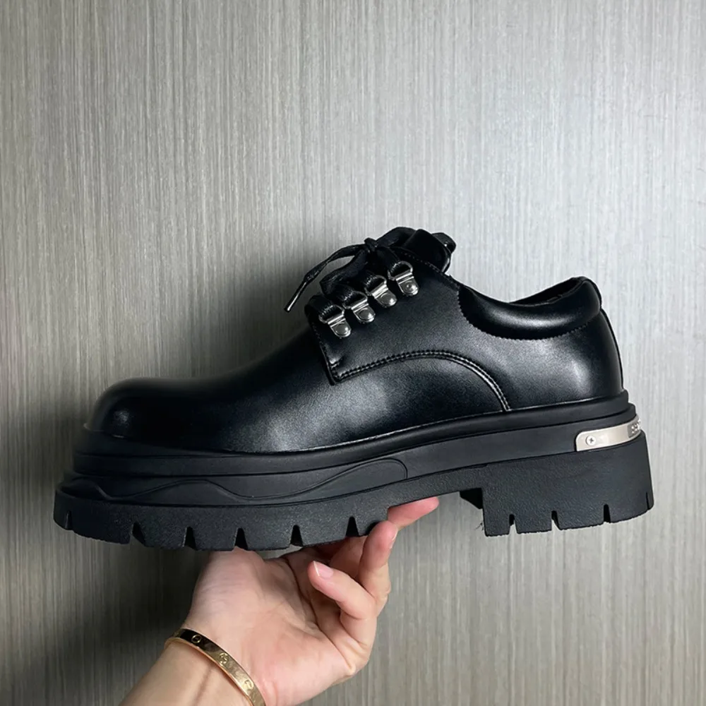 Осенние повседневные деловые туфли дерби на толстой подошве, увеличивающие рост, британские повседневные кожаные туфли
Осенние повседневные деловые туфли дерби на толстой подошве, увеличивающие рост, британские повседневные кожаные туфли