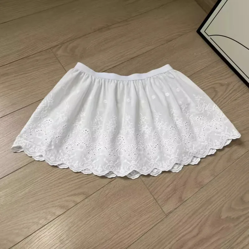 Cute Mini Skirts Casual Loose Fit Hollow Out Floral Lace-up Solid Pleated Skirts Fashion Office Lady Style High Waist Half Skirt
Cute Mini Skirts Casual Loose Fit Hollow Out Floral Lace-up Solid Pleated Skirts Fashion Office Lady Style High Waist Half Skirt