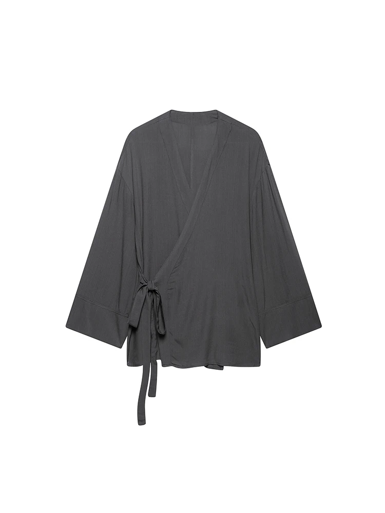 KUCLUT Women Fashion Grey Bow Lace Up Pleated Pullover Blouse Vintage V-Neck Long Sleeves Female Chic Lady Shirts
KUCLUT Women Fashion Grey Bow Lace Up Pleated Pullover Blouse Vintage V-Neck Long Sleeves Female Chic Lady Shirts