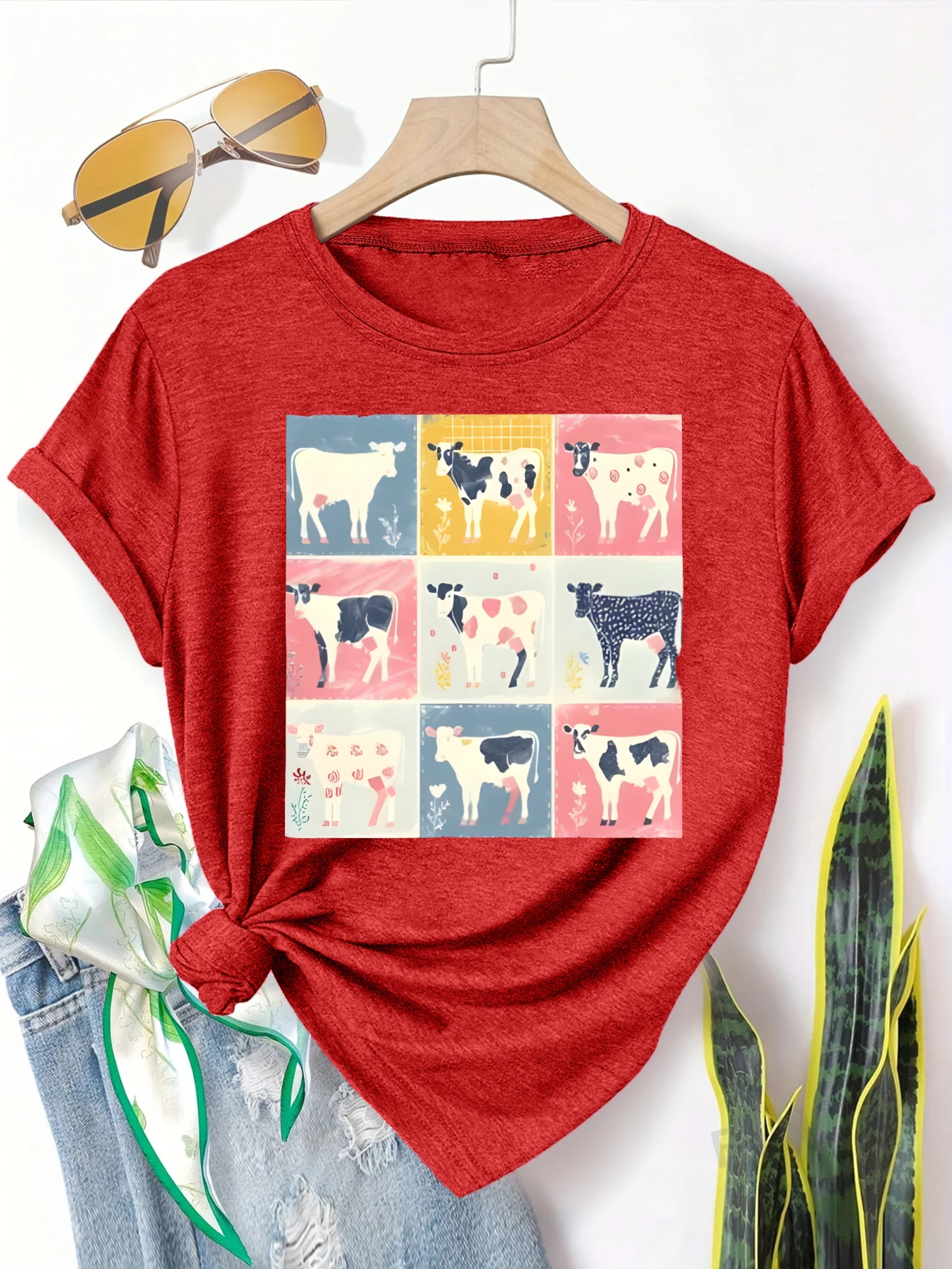 Женская футболка больших размеров с коротким рукавом, красочный принт в клетку с изображением коров, удобный и универсальный стиль для повседневной носки, летние наряды.
Женская футболка больших размеров с коротким рукавом, красочный принт в клетку с изображением коров, удобный и универсальный стиль для повседневной носки, летние наряды.